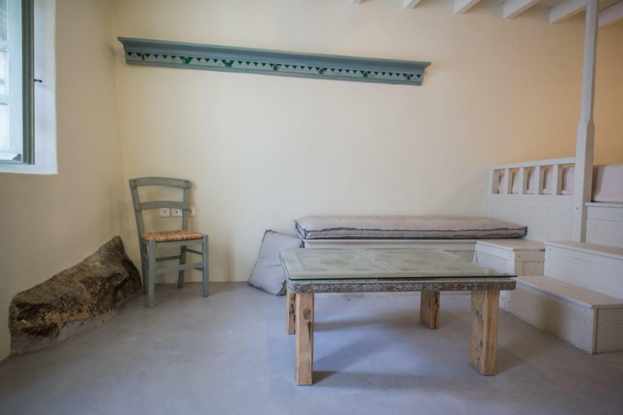 Pyrgos Stone House Villa Emporeios  Bagian luar foto