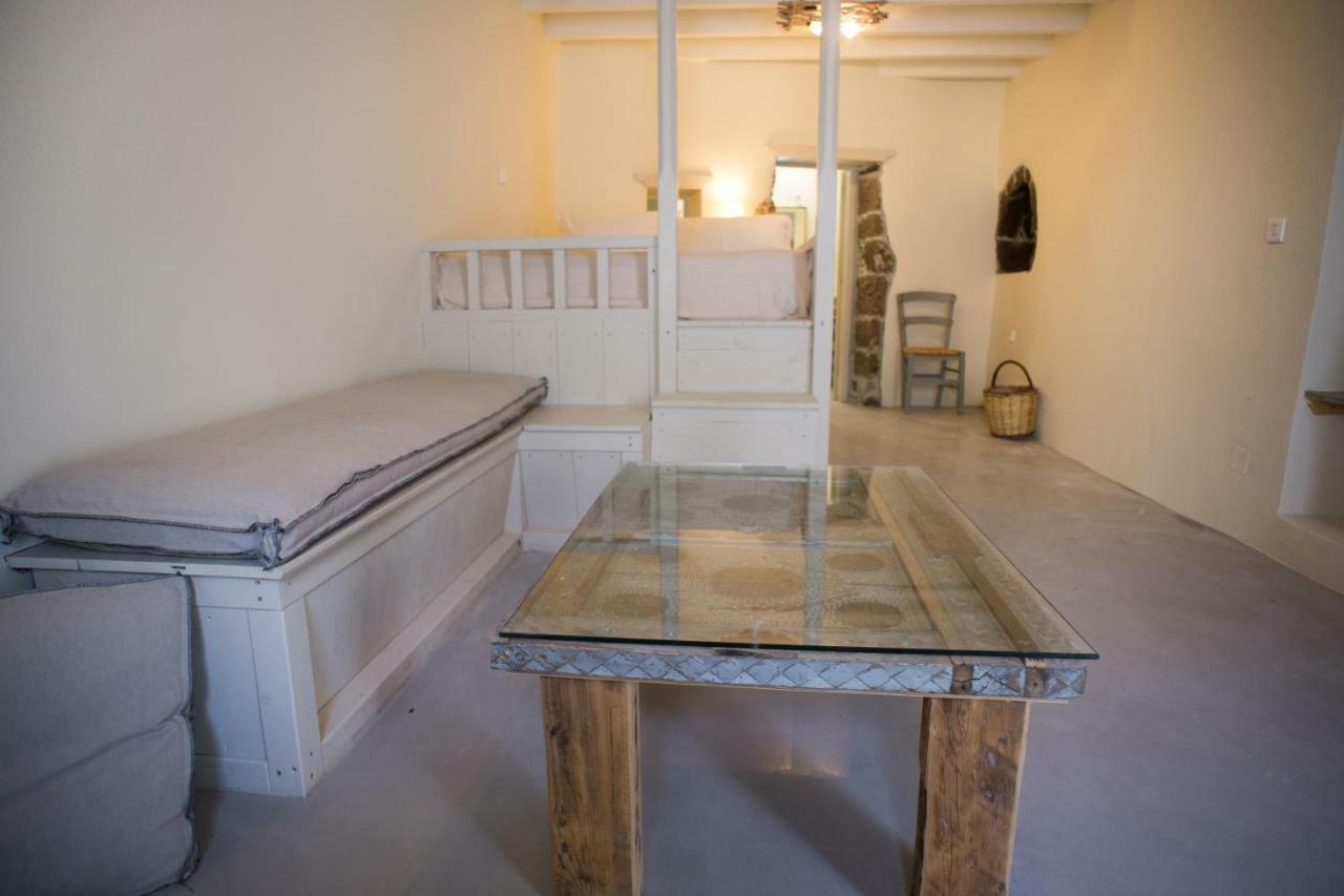 Pyrgos Stone House Villa Emporeios  Bagian luar foto
